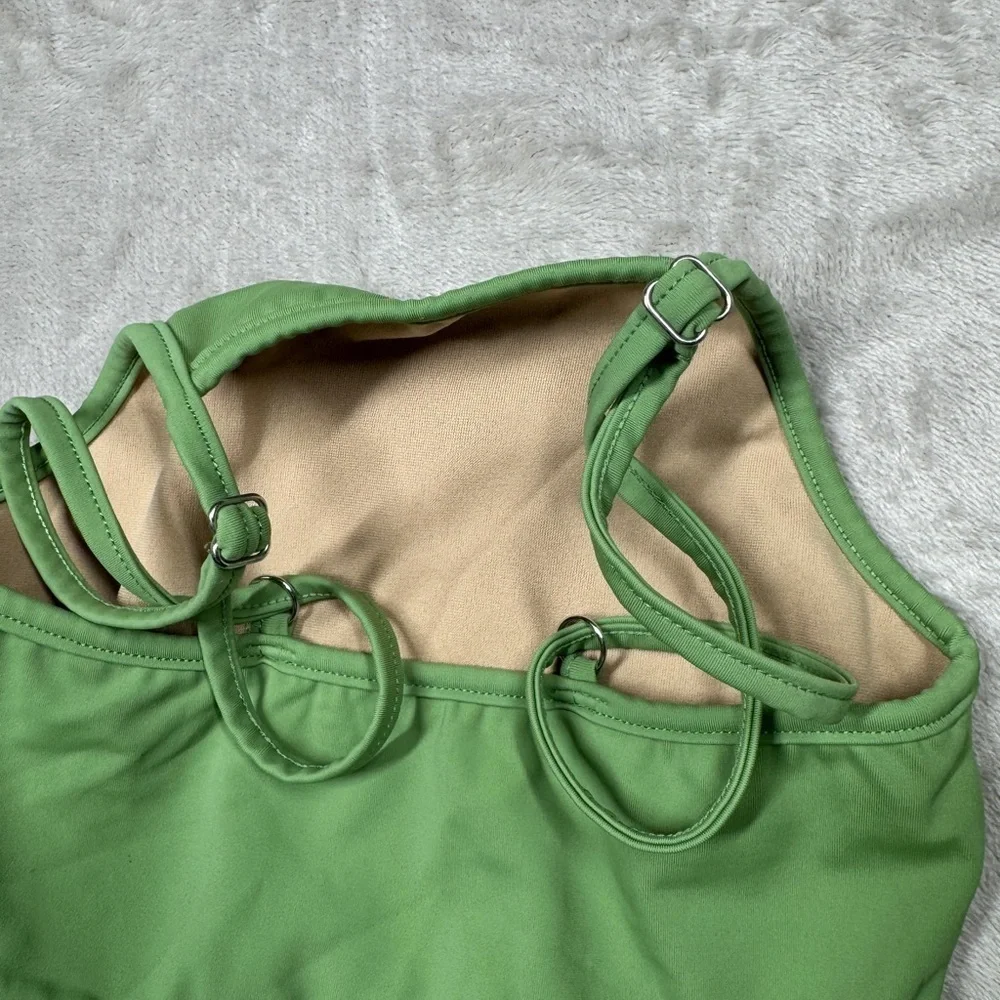 Kortni Jeane Green Adjustable Straps Ruffle Hem Square Neck Bathing Suit Top 2/3